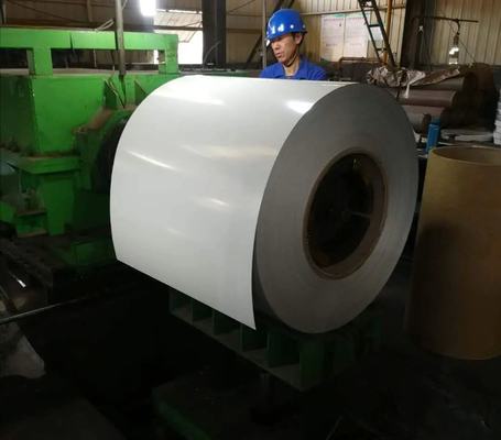 Modèles personnalisés acceptés bobine en acier PPGI pour les panneaux de toiture métalliques